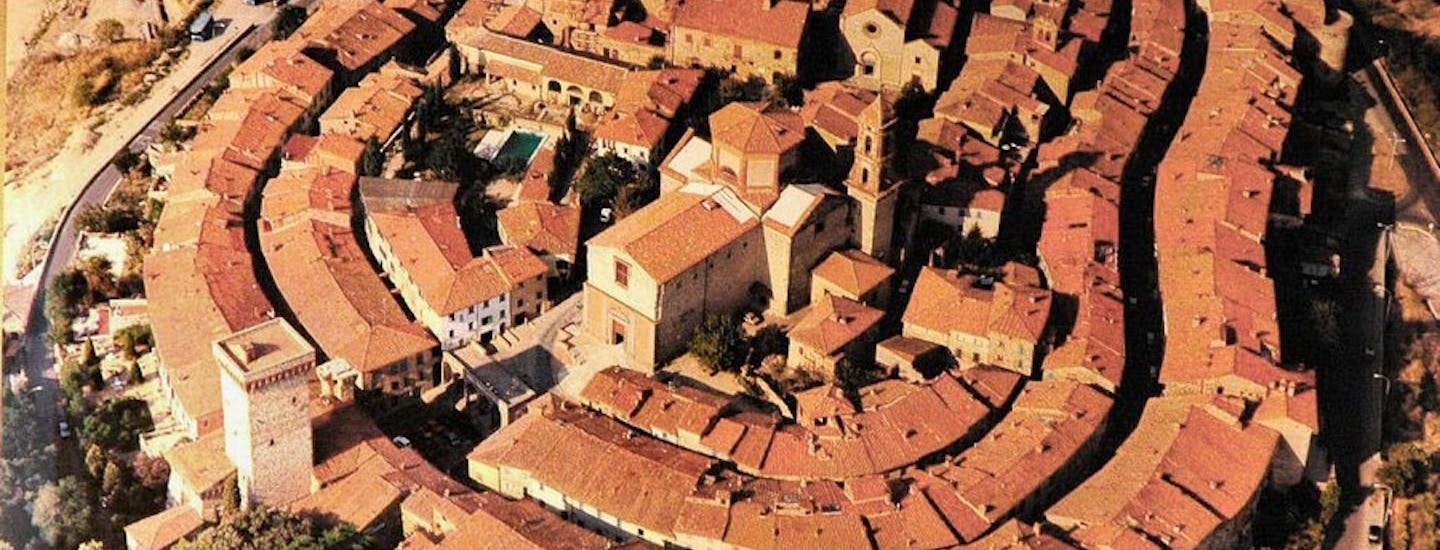 Bestill ferievillaen deres i Toscana | Lucignano
