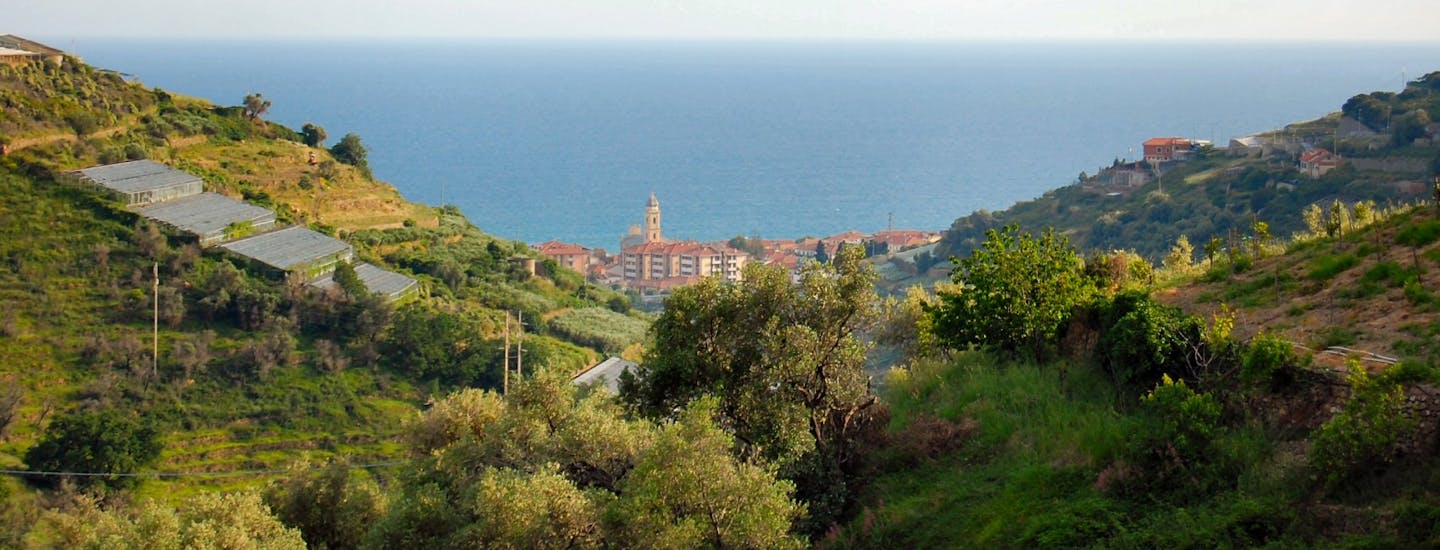 Utsikt mot havet og Riva Ligure