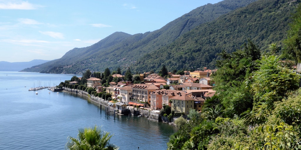 Discover Lago Maggiore relaxing atmosphere at Cannero Riviera
