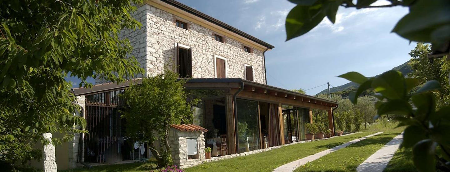 Villa leje Gardasøen | Lej en villa ved Gardasøen - her Villa Gesi Relais i Negrar.