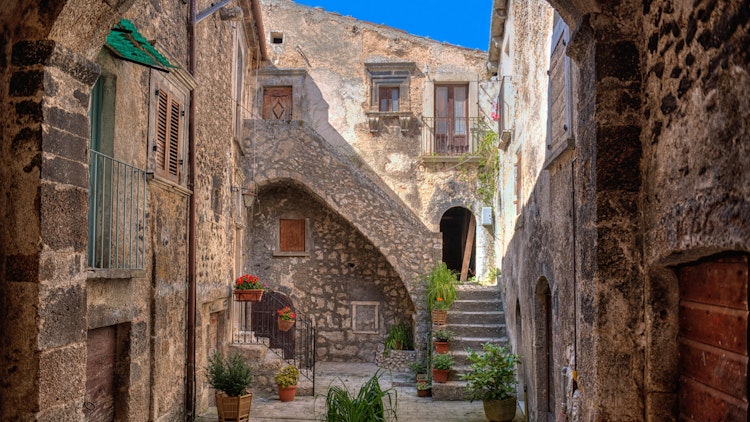 Santo Stefano Di Sessanio Ferienhauser Ferienwohnungen Und Hotels In Abruzzen Italien