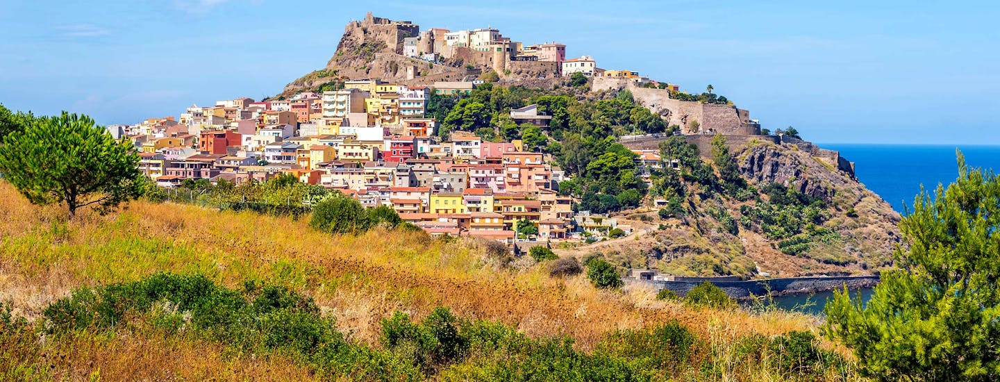 Stad hav fort Boka resa till  Castelsardo på Sardinien