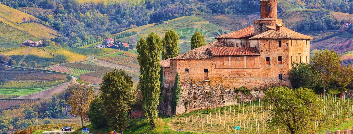 Kør selv Piemonte. Bilferie Piemonte. | Tag på bilferie i Piemonte og oplev de smukke vinmarker