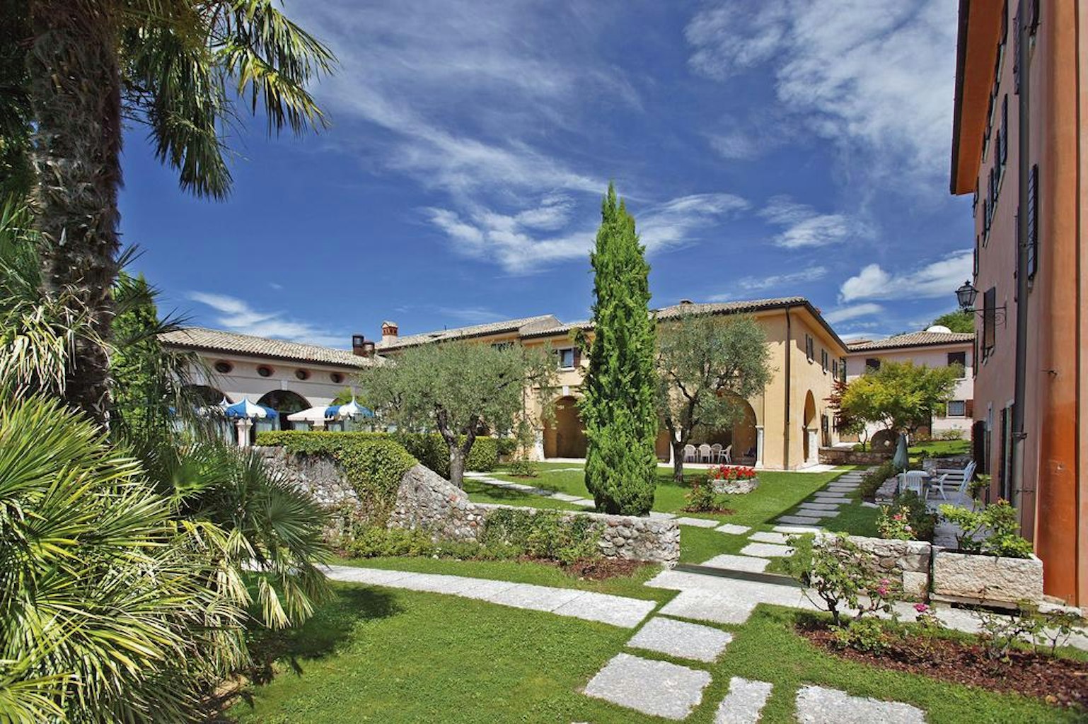 Costermano del Garda Lake Garda | Book hotel / apartment
