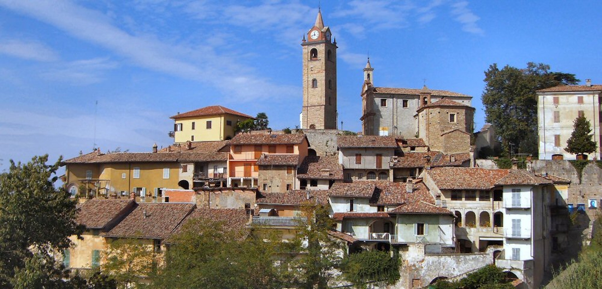 Monforte d'Alba Piemonte Boka hotell / semesterboende