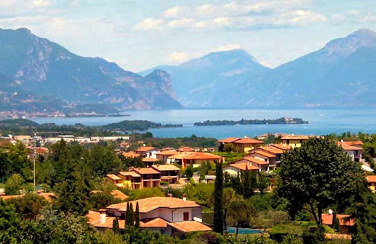 Del lago sports book Del lago sports book