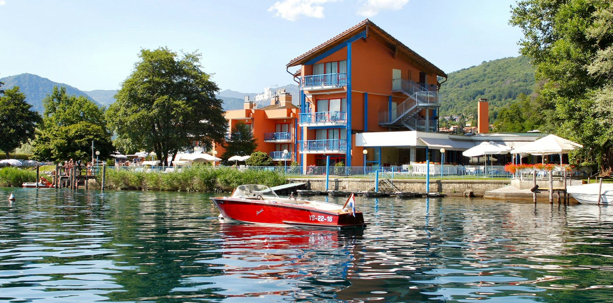 Hotel L'Approdo Hotel in Pettenasco , Ortasee