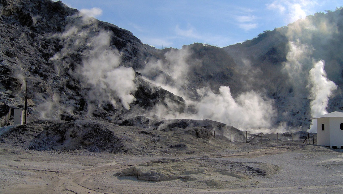 Solfatara Di Pozzuoli Campania In Italiadk