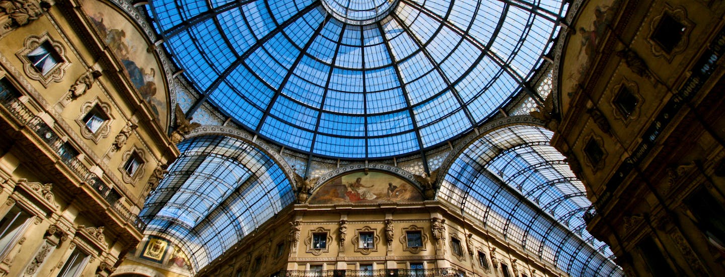 Bestil billigt hotel i Milano | Den imponerende tagkonstruktion i galleriet Vittorio Emanuele II