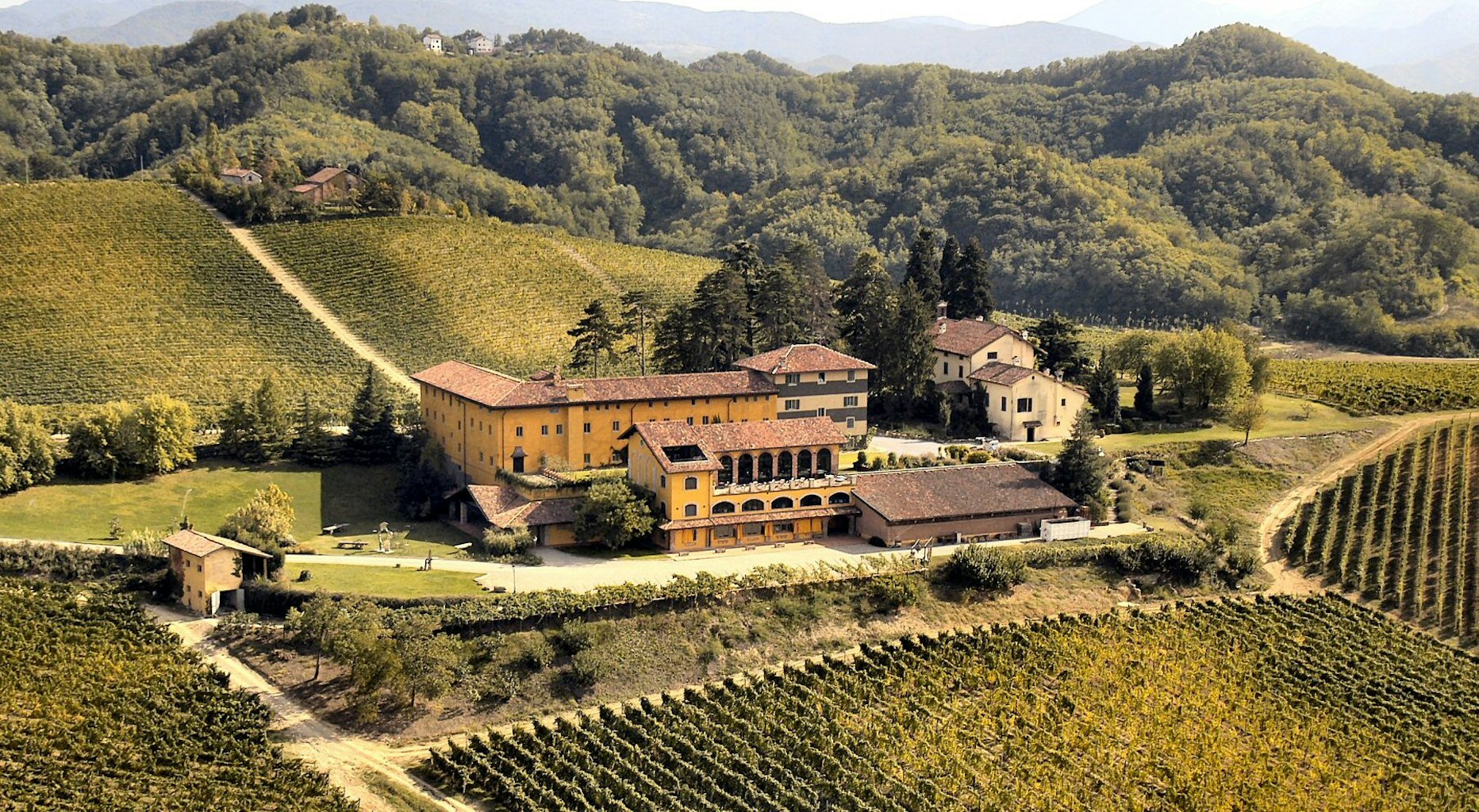 Hotels & Apartments Langhe Wine District Piedmont