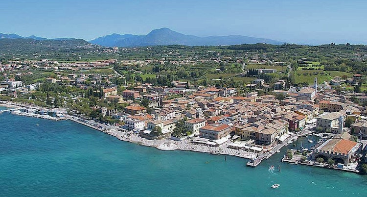 Kort Over Lazise Lazise Gardasøen ferie | Book hotel / feriebolig her Kort Over Lazise