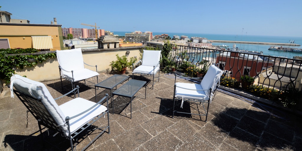 One of the four beautiful rooftop terraces overlooking the harbour and the sea