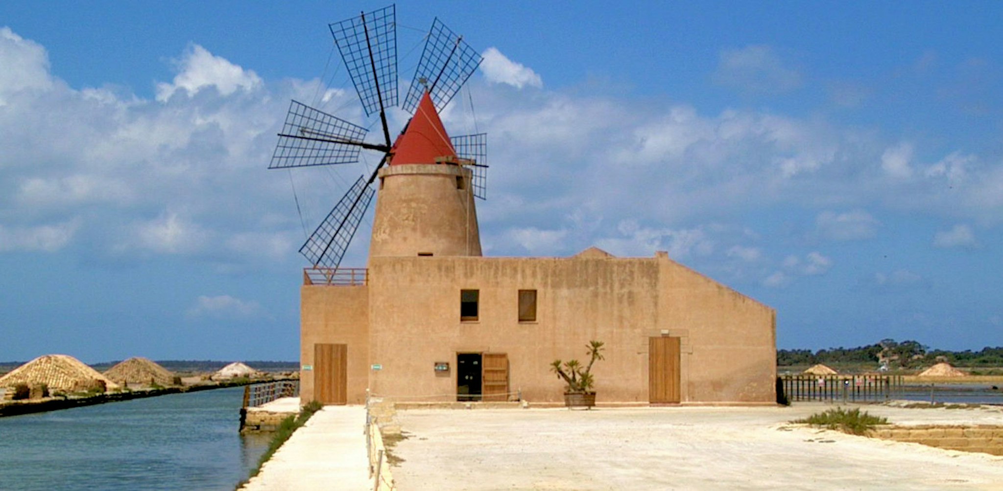 Marsala Sicily vacation Book hotel / apartment here
